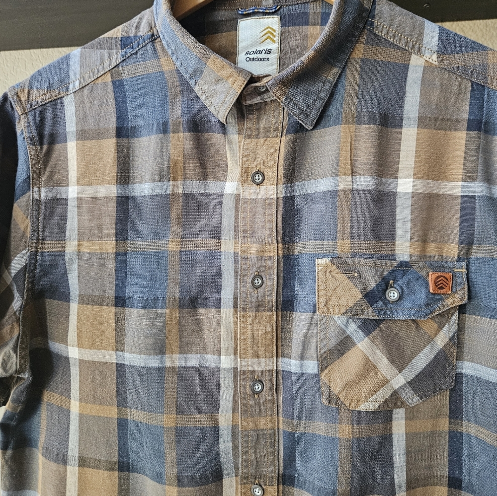 Solara Men's Plaid Short Sleeve Shirt - Blue and Brown Lg